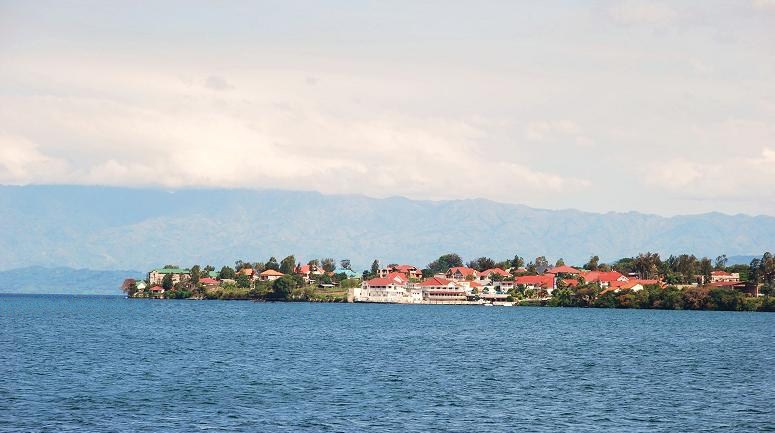 The city of Goma beside Lake Kivu